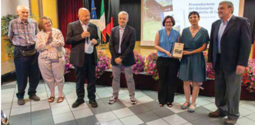 Il direttivo dell'Associazione. A sinistra François Stevenin. Il terzo da sinistra Ettore Tousco, président de l’Atelier de Gaby