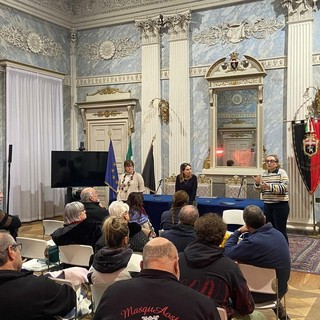 Un momento dell'incontro. Al tavolo da sn: Alina Sapinet, Valertia Fadda e  Cecilia Lazzarotto
