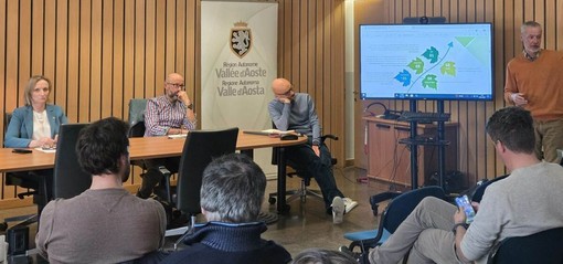 Boschi e filiera del legno: parte dal Monte Bianco il primo Piano forestale territoriale della Valle d’Aosta