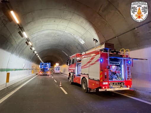 Incidente in galleria sull'autostrada Aosta Courmayeur