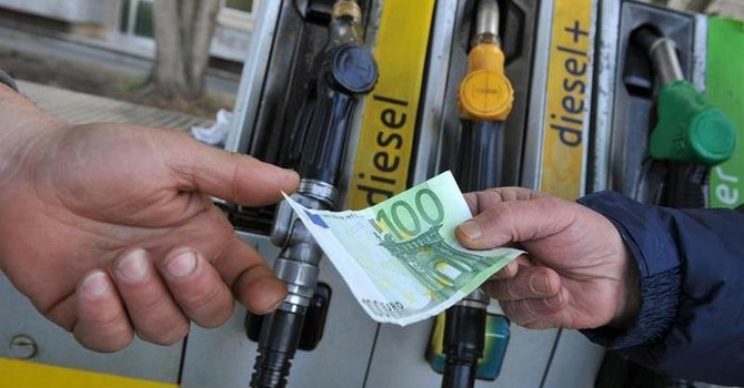 Carburanti, i prezzi di benzina e gasolio tornano a crescere