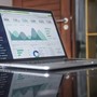 Investire tramite la propria banca nel 2026: analisi dei costi e modelli alternativi