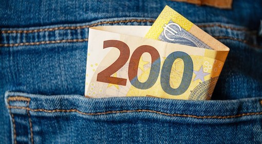 Indennità una tantum 200 Euro: aperta la procedura per inviare le domande