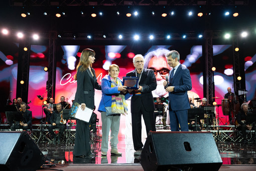 Napoli celebra i talenti over 50: si chiude la XX edizione di Italia In…Canto