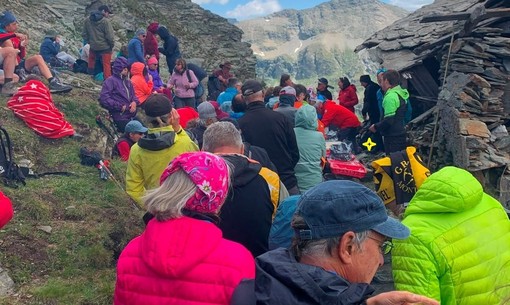 Dopo la benedizione un momento conviviale tutti insieme (ph. Pro Loco Valgrisenche) Dopo la benedizione un momento conviviale tutti insieme (ph. Pro Loco Valgrisenche)