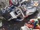 Incidente stradale a Verres, autocarro si rovescia in una scarpata