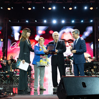 Napoli celebra i talenti over 50: si chiude la XX edizione di Italia In…Canto