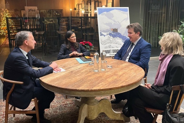 Aujourd’hui à Saint-Vincent, la Vallée d’Aoste parle en français au monde