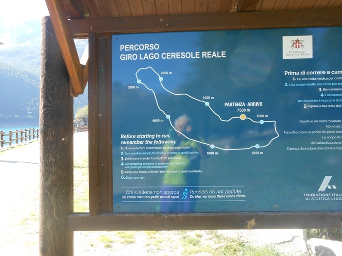 L'anello del lago (Foto di Roberta Maffiodo e Federico Bambara) L'anello del lago (Foto di Roberta Maffiodo e Federico Bambara)