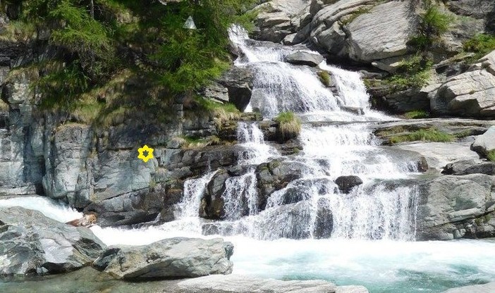 Cogne, recuperato il corpo della donna caduta nel torrente Valeille: decisiva una complessa operazione idraulica Sommario Cogne, recuperato il corpo della donna caduta nel torrente Valeille: decisiva una complessa operazione idraulica Sommario