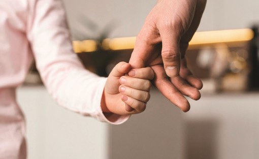 Sanità, nasce “Crescere insieme”: logopedisti e fisioterapisti al fianco dei genitori Sanità, nasce “Crescere insieme”: logopedisti e fisioterapisti al fianco dei genitori