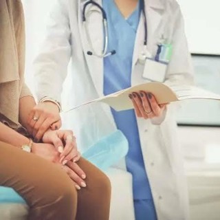Due medici di famiglia lasciano Aosta: oltre 3.000 assistiti senza medico, l'USL attiva le misure d'emergenza