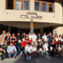 Con il gruppo 19 coscritti presenti, da sin. Comandante Carabinieri di Nus, Consigliera Graziella Biscardi, Assessore Aldo Roux, Sindaco e Laura Ottolenghi, accosciato Gael Giansoldati (VVF) e a destra il Vice Sindaco Con il gruppo 19 coscritti presenti, da sin. Comandante Carabinieri di Nus, Consigliera Graziella Biscardi, Assessore Aldo Roux, Sindaco e Laura Ottolenghi, accosciato Gael Giansoldati (VVF) e a destra il Vice Sindaco