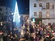 Luci di Natale a Nus, uando la piazza diventa una fiaba d’inverno Luci di Natale a Nus, uando la piazza diventa una fiaba d’inverno