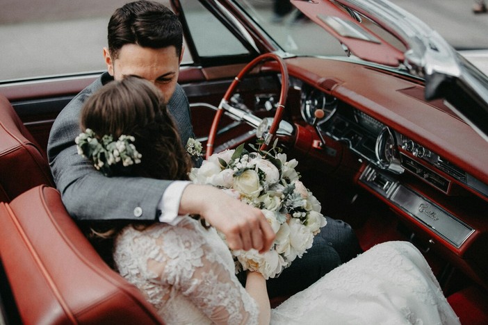 Quale auto sportiva noleggiare per un matrimonio? Quale auto sportiva noleggiare per un matrimonio?