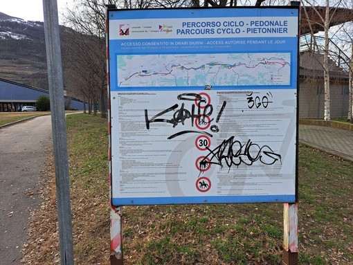 INGRESSO AREA VERDE ANTISTANTE CAMPO ATLETICA TESOLIN