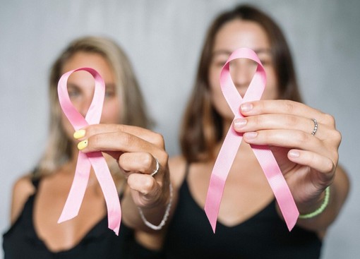 Ottobre rosa, ad Aosta la prevenzione incontra le storie di rinascita