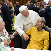 Giornata Mondiale dei Poveri, Leone XIV: offrire la solidarietà che i potenti negano Giornata Mondiale dei Poveri, Leone XIV: offrire la solidarietà che i potenti negano