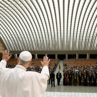 Leone XIV: «Sotto la corazza dei giovani si nasconde il desiderio di amare ed essere amati»