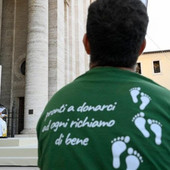 Il Papa ai giovani ad Assisi: «Costruite la civiltà dell’amore, non quella delle contrapposizioni» Il Papa ai giovani ad Assisi: «Costruite la civiltà dell’amore, non quella delle contrapposizioni»