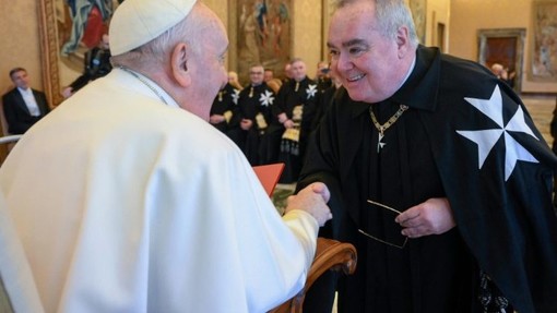 Papa Francesco con fra’ John Dunlap, Luogotenente di Gran Maestro del Sovrano Militare Ordine di Malta  (VATICAN MEDIA Divisione Foto)