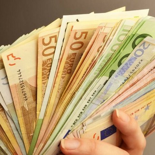 Nuovi limiti e controllo per i pagamenti in contatti