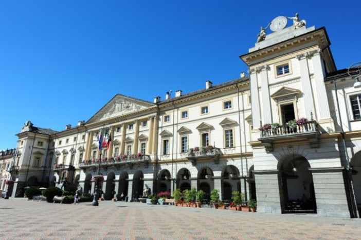 Aosta celebra l’1.1.2 Day: piazza Chanoux diventa vetrina della sicurezza