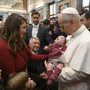 Il Papa: "Progetti concreti di prevenzione e formazione per fermare i femminicidi" Il Papa: "Progetti concreti di prevenzione e formazione per fermare i femminicidi"