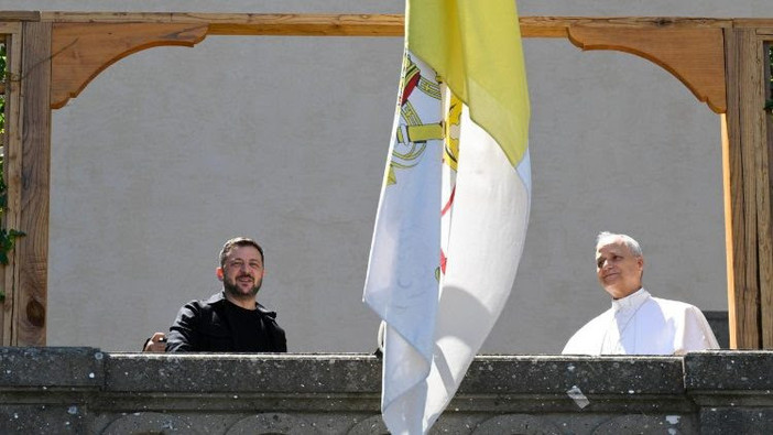 Leone XIV telefona a Zelensky: tregua umanitaria a Oleshky per evacuare i civili Leone XIV telefona a Zelensky: tregua umanitaria a Oleshky per evacuare i civili