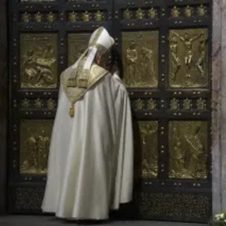 Papa Leone XIV chiude la Porta Santa della Basilica di San Pietro