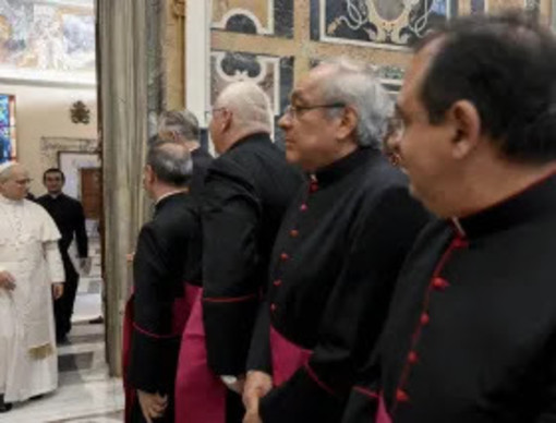 Leone XIV, la salus animarum è suprema legge e finalità dei processi matrimoniali nella Chiesa L'udienza del Papa ai Partecipanti al Corso Internazionale promosso dal Tribunale della Rota Romana Leone XIV, la salus animarum è suprema legge e finalità dei processi matrimoniali nella Chiesa L'udienza del Papa ai Partecipanti al Corso Internazionale promosso dal Tribunale della Rota Romana