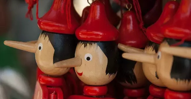 Quando la bugia è diventata mestiere