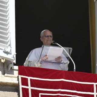 Papa Leone XIV annuncia l’intervento al polmone: operazione nei prossimi giorni al Gemelli