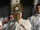 Corpus Domini, il Papa: nelle processioni “una coraggiosa testimonianza di fede”