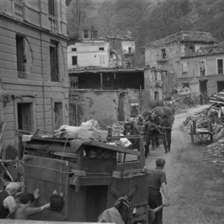 Pont-Saint-Martin tra bombe e memoria: 81 anni dal bombardamento del 23 agosto 1944