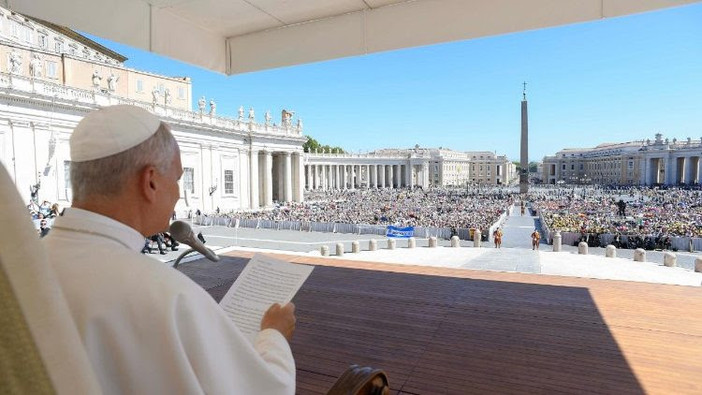 Il Papa: condizioni disumane per tanti popoli, uno Stato senza giustizia non è uno Stato
