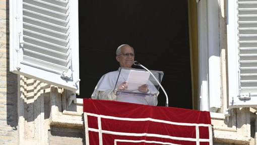 Papa Leone XIV annuncia l’intervento al polmone: operazione nei prossimi giorni al Gemelli Papa Leone XIV annuncia l’intervento al polmone: operazione nei prossimi giorni al Gemelli