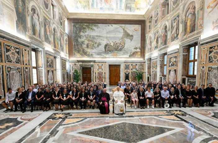 Il Papa: «Nessuna famiglia con una persona disabile deve sentirsi abbandonata» Il Papa: «Nessuna famiglia con una persona disabile deve sentirsi abbandonata»