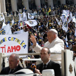 Il Papa all'Azione Cattolica: fate crescere la &quot;cultura dell'abbraccio&quot;