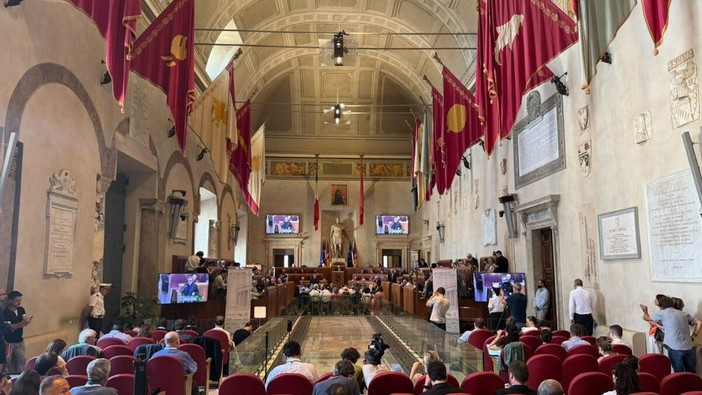 Roma firma la pace del futuro: Nobel, scienziati e leader mondiali chiedono limiti a IA e armi nucleari