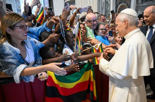 Leone XIV: «La Messa domenicale è fondamentale». E il Papa pensa anche a chi lavora Leone XIV: «La Messa domenicale è fondamentale». E il Papa pensa anche a chi lavora