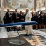 Il Papa: gli aerei siano vettori di pace, dal cielo non dovrebbe arrivare la morte