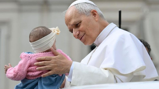 Leone XIV richiama la Chiesa: parole chiare contro violenze e guerre