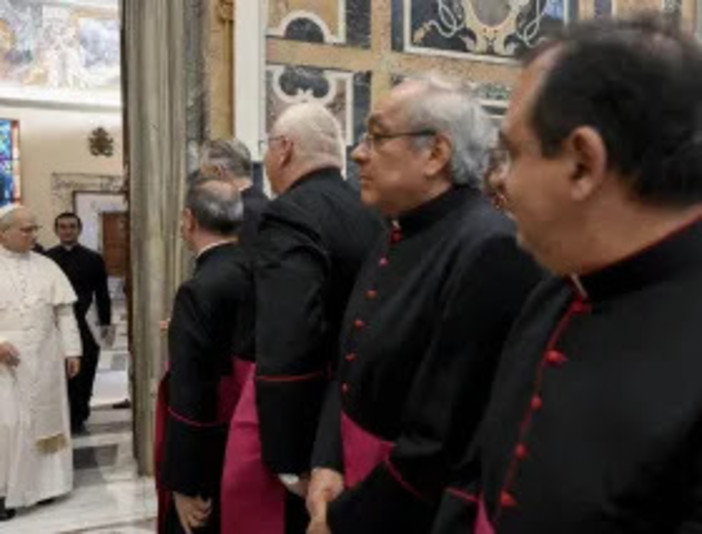 Leone XIV, la salus animarum è suprema legge e finalità dei processi matrimoniali nella Chiesa L'udienza del Papa ai Partecipanti al Corso Internazionale promosso dal Tribunale della Rota Romana Leone XIV, la salus animarum è suprema legge e finalità dei processi matrimoniali nella Chiesa L'udienza del Papa ai Partecipanti al Corso Internazionale promosso dal Tribunale della Rota Romana