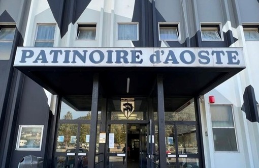 Palaghiaccio di Aosta, Cometto prova a salvare l’impianto fino al 2026 Palaghiaccio di Aosta, Cometto prova a salvare l’impianto fino al 2026