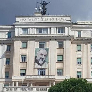 Casa Sollievo, il Vaticano alza la posta: il futuro dell’ospedale di Padre Pio passa anche dalla politica
