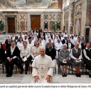 Il Papa alle religiose: continuare con tenacia a spendersi nella carità