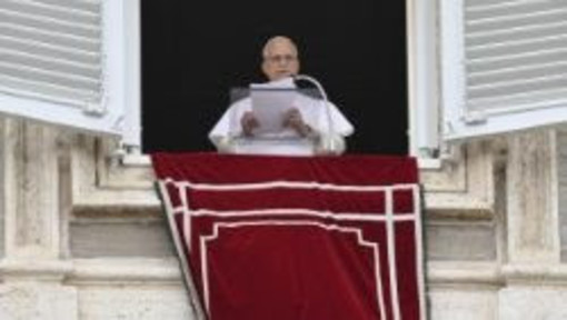 Leone XIV: “Il mondo si ostina nel male, ma Dio non ci lascia soli nelle prove della vita”