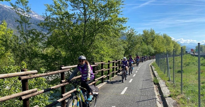 Pedalare fa bene alla salute: ad Aosta si chiude il progetto che unisce bicicletta, prevenzione e inclusione Pedalare fa bene alla salute: ad Aosta si chiude il progetto che unisce bicicletta, prevenzione e inclusione