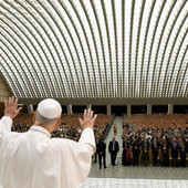 Leone XIV: «Sotto la corazza dei giovani si nasconde il desiderio di amare ed essere amati»